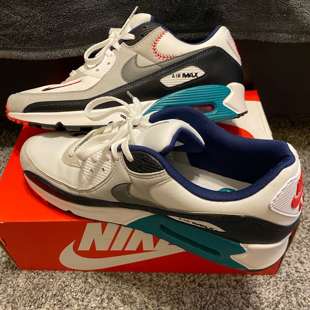 Nike Air Max 90 Backwards Cap